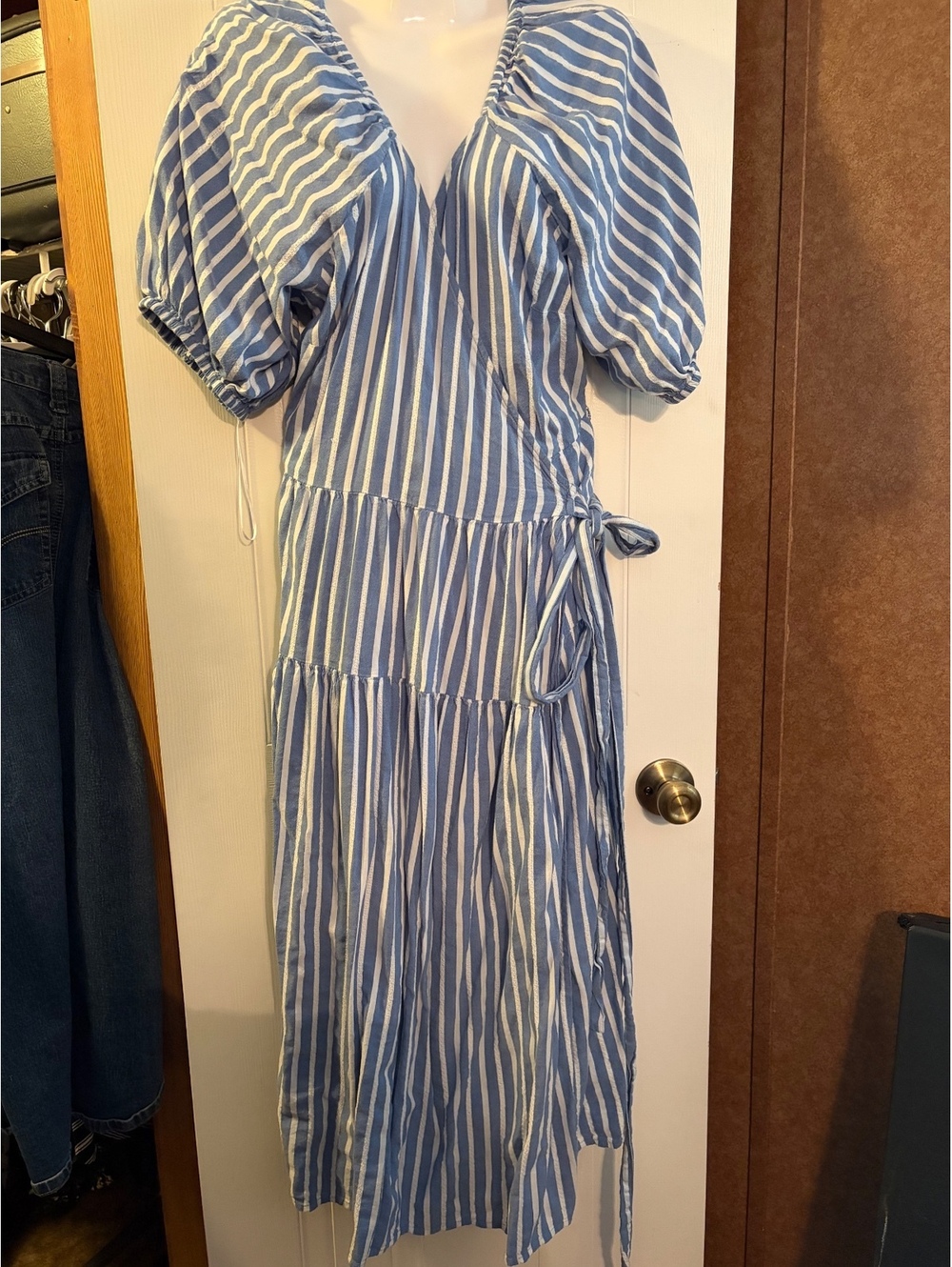 Old Navy Blue and White Striped Puff Sleeve Wrap Dress Size Large